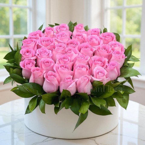 🌸 Pink Whisper – 35 Rose Stems