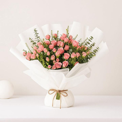 🌸 Blush Pink Spray Rose Bouquet