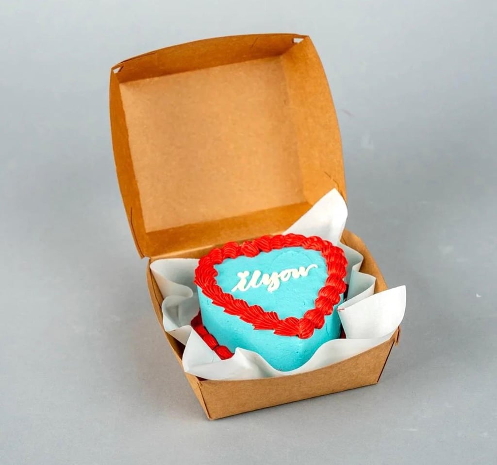 💙 Sweet Simplicity – ILYSM Cake